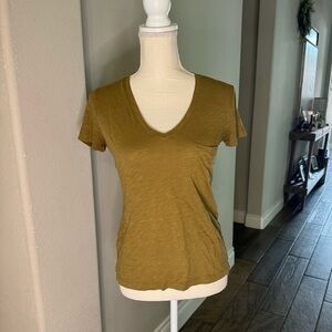 Olive 🫒 color v-neck tee.